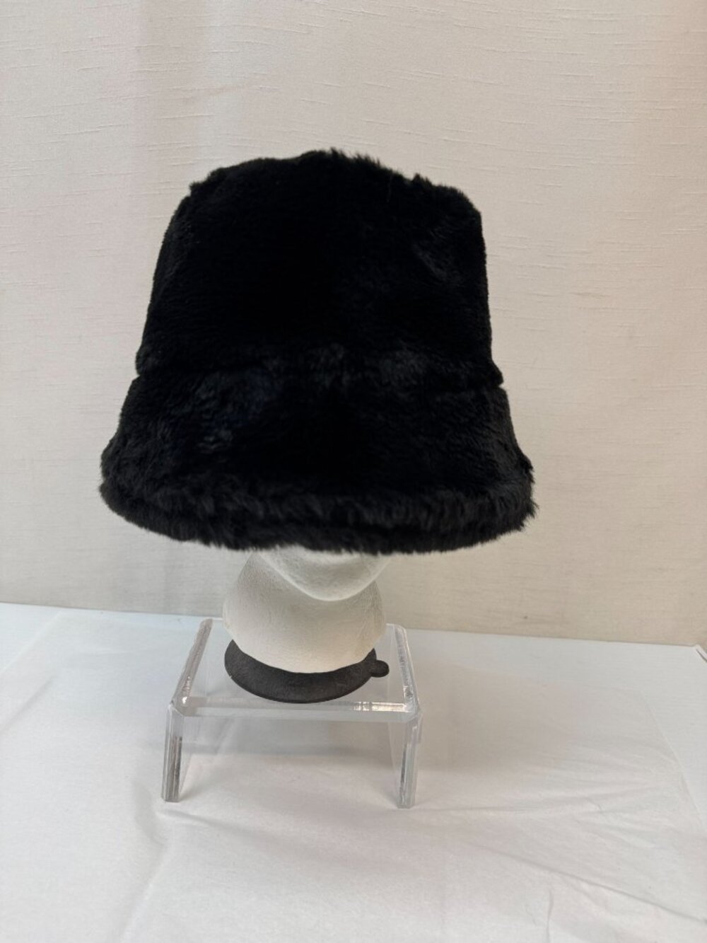 Womans Faux Fur Plush Black Bucket Hat